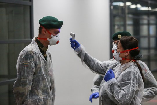 Lietuvoje žaibiškai plintantis koronaviruso pavadinimo trumpinys turi gerokai gilesnę prasmę