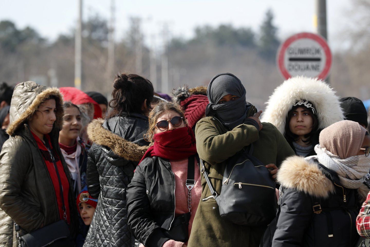 ​Graikija per antradienį surengtą susitikimą su Europos Sąjungos lyderiais paragino suteikti jai „tvirtos“ paramos reaguojant į aštrėjančią migracijos krizę pasienyje su Turkija, Ankarai pagrasinus paleisti Europos sienų link milijonus pabėgėlių. <br>AP/Scanpix nuotr.