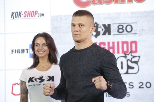 Per trečią tarpusavio akistatą ringe V. Jagėlo ir R. Krilavičius žada mėsmalę