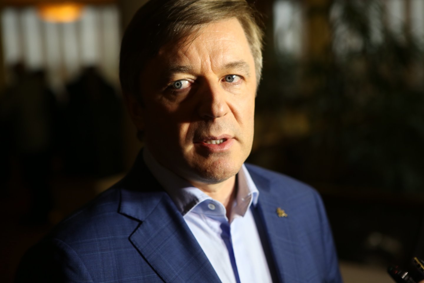 Savo ruožtu R.Karbauskis, viešai užsiminęs, kad, jo nuomone, Lietuvos valstiečių ir žaliųjų sąjungos (LVŽS) sąrašą rinkimuose turėtų vesti S.Skvernelis, dabar teigia, kad oficialus valstiečių verdiktas bus tik vasarą.<br>M.Patašiaus nuotr.