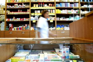 Dėl vaistininko klaidos moteris vos nemirė: geriant tik vyrams skirtą vaistą sutriko širdies veikla