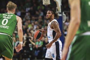 „Žalgiris“ po pratęsimo pralaimėjo Eurolygos autsaideriams ir apkartino šventę Š. Jasikevičiui