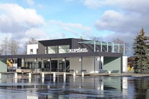 Kupiškyje tviska nauja autobusų stotis, tačiau keleiviams ji uždaryta