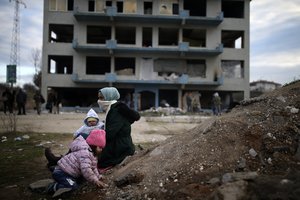 Prie Turkijos ir Graikijos sienos – nauji migrantų ir policijos susirėmimai