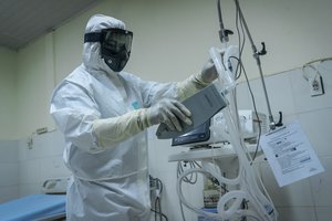 Italijoje koronaviruso aukų skaičius artėja prie 200, per dieną pranešta apie 49 mirties atvejus