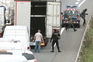 Vairuotojo iš Lietuvos istorija atima žadą – prisijaukinti jį panoręs suktas arabas surengė tikrą spektaklį 