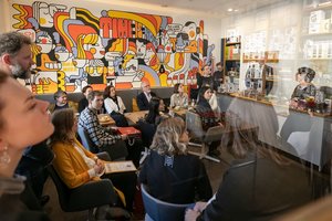 Sostinė „sumenėjo“ – į šiuolaikinio meno galerijas ir muziejus plūdo tūkstančiai