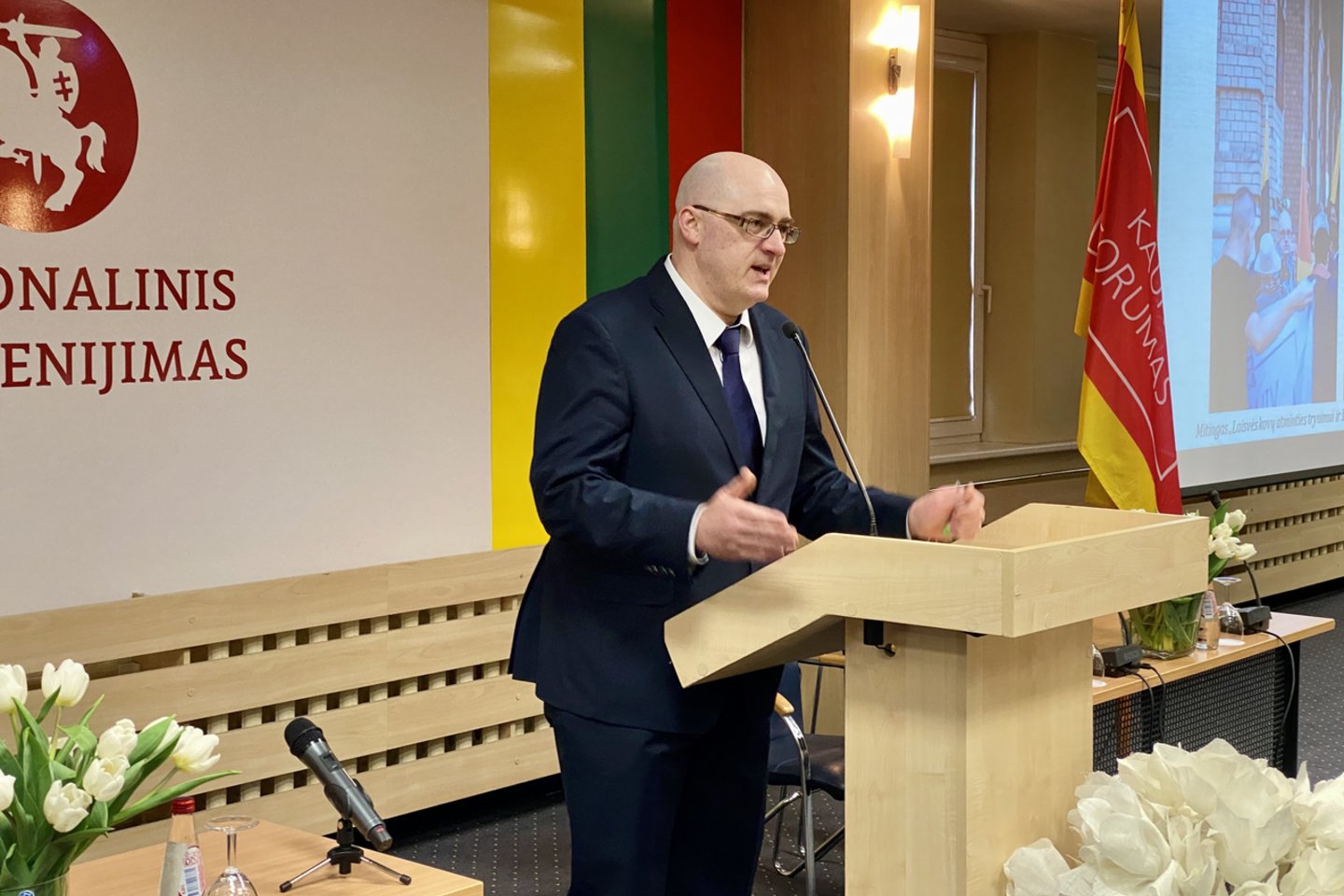 Kalbėtojai lygino „Nacionalinį susivienijimą“ su Lietuvą į nepriklausomybę atvedusiu Sąjūdžiu.<br>V.Ščiavinsko nuotr.