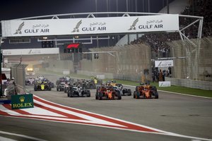 Dėl koronaviruso – įtempta situacija Bahreine: „Formulės 1“ lenktynės liks be žiūrovų