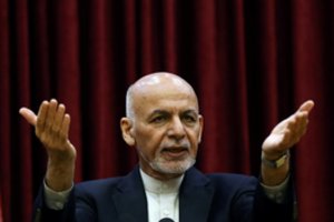 Konkuruojantys Afganistano „prezidentai“ rengia kiekvienas savo inauguraciją