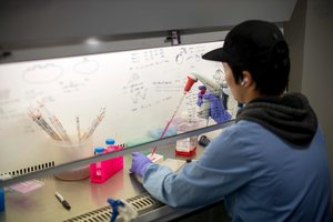 Vokietija pranešė apie pirmuosius du mirties nuo koronaviruso atvejus