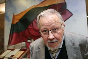 V. Landsbergio palinkėjimas Lietuvai: išnaikinti abejonės ir nepasitikėjimo virusą