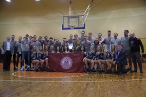 VDU neužleidžia čempionų sosto – 16 kartą į viršų kelė LSKL nugalėtojų taurę