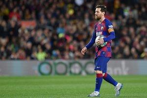 Ispanijoje – tuščios stadionų tribūnos: „Barcelona“ ir „Valencia“ ekipų varžovai triukšmo neišgirs