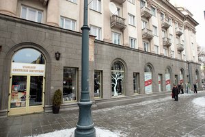 Paminklas Antanui Smetonai stovės Gedimino prospekte Vilniuje