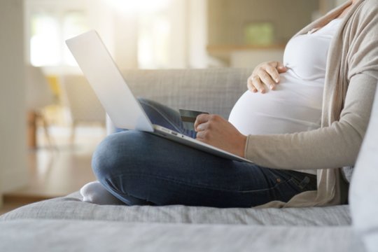 Pamačius, ką perka kūdikio besilaukianti žinoma moteris, susiėmė už galvos