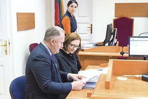 Advokatai į teismą pasiaiškinti iškvietė seklius