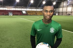 „Žalgirio“ naujokas F. Kyeremeh: „Turiu daug Vilniuje žaidusių draugų“ 