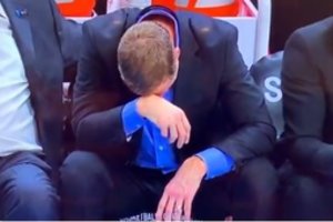 „Indiana Pacers“ arenoje – į ligoninę išvežtas tragiškai blogai pasijutęs treneris