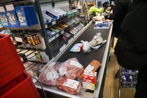 Įspėja, kad gali pritrūkti maisto: gresia mėsos deficitas