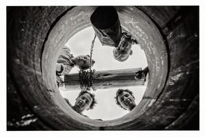 Garsusis fotografas Antanas Sutkus „Sveikinimus iš XX amžiaus“ siunčia iš Kauno