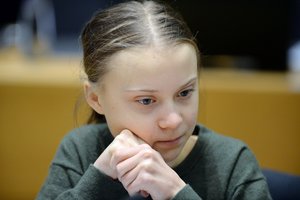 Dėl koronaviruso G. Thunberg ragina klimato streikus perkelti į internetą