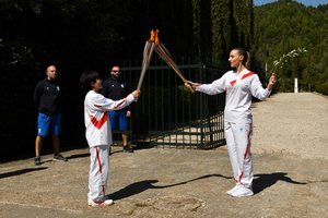 2020-ųjų olimpiados ugnies įžiebimo ceremonija Graikijoje  – be žiūrovų