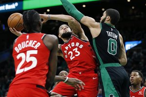 NBA kovos sustabdytos bent mėnesiui, po padidinamuoju stiklu – trys klubai