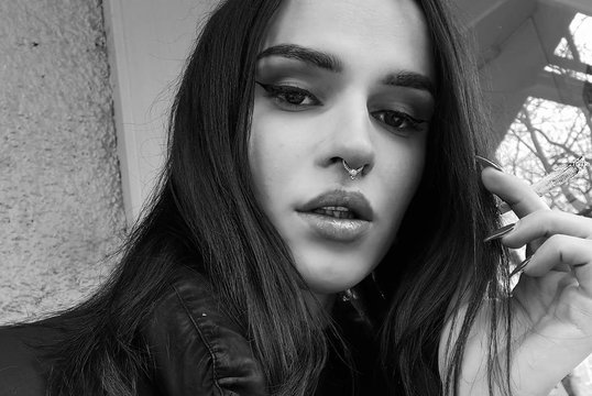 Transseksualė Zofija drėbtelėjo apie koronavirusą: „Man dzin“ 