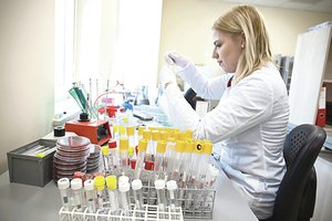 Šalies ligoninės tyrimus dėl koronaviruso atlikti jau yra pasiruošusios, laukia sprendimo