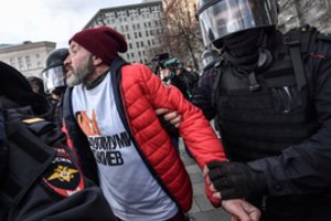 Maskvoje per opozicijos protestą sulaikyti dešimtys žmonių