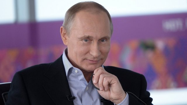 V. Putinas tiesia kelią dar vienai kadencijai: įstatymas dėl konstitucijos pataisų – pasirašytas
