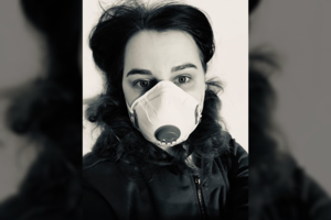 Mergina viešumoje pasirodė su respiratorium: neįtikėtina, kaip į tai reagavo panevėžiečiai