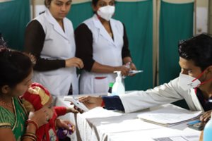 Indijos ligoninėje – mažametė lietuvė, įtariama COVID-19 infekcija