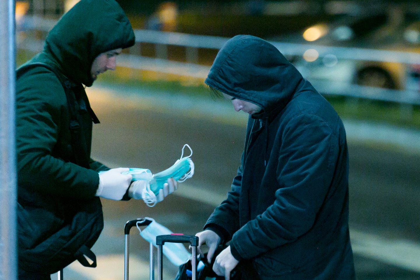 Sveikatos apsaugos ministerija (SAM) naktį iš sekmadienio į pirmadienį pranešė, kad Lietuvoje patvirtinti dar du nauji koronaviruso infekcijos (COVID-19) atvejai.<br>T.Bauro nuotr.