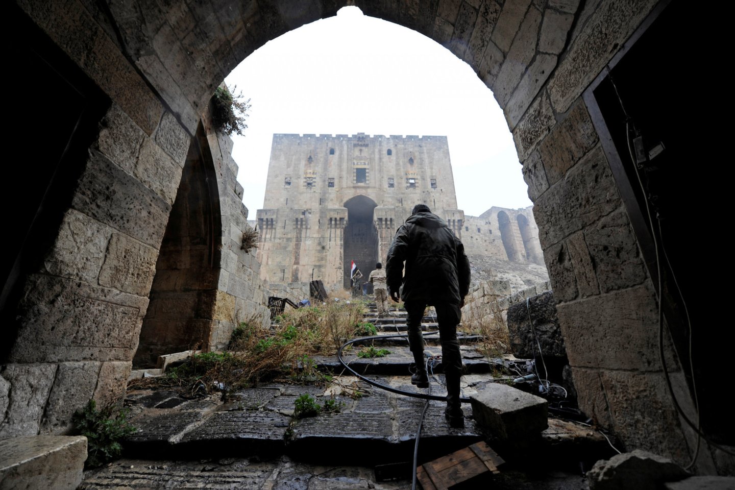  Siriją krečiantis brutalus konfliktas sekmadienį pradeda skaičiuoti savo 10-uosius metus.<br>Reuters/Scanpix nuotr.