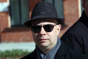 A. Veryga ramina namuose su vaikais likusius tėvus: nedarbingumo pažymos bus išrašomos ir atgaline data