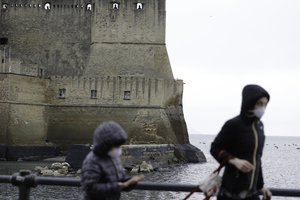 Siaubą keliantys skaičiai: Italijoje per parą nuo koronaviruso mirė dar 349 žmonės