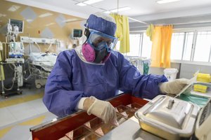 G-7 lyderiai pažėrė pažadų – darys viską, ko reikia ekonomikai apsaugoti