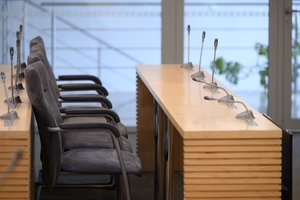 Seime – ypatingos skubos veiksmai: nori priimti projektus dėl koronaviruso ir išeiti į karantiną