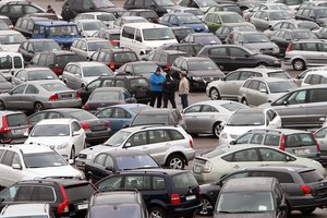 Automobiliai palieka Kauno turgų: kalba apie didžiulius praradimus