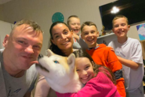 Jasikevičiai ragina likti namuose: „Šeima – svarbiausia“