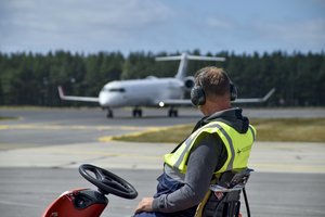 Apytuštis Palangos oro uostas ribos darbo laiką