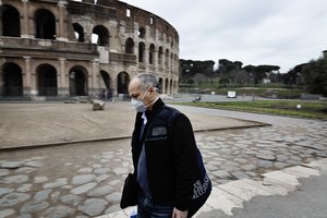 Koronavirusas ir toliau siaučia Italijoje: per parą – 345 mirę