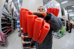 „Senukai“ ir dalis kitų prekybininkų stabdo mokėjimus tiekėjams