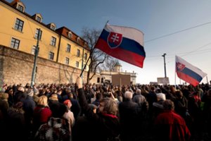Naujoji Slovakijos vyriausybė žada kovoti su koronavirusu ir korupcija