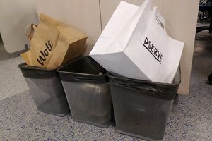 Štai kam naudingas karantinas – kuria šimtus darbo vietų, prekes gabens ir taksistai