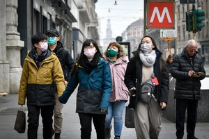 JAV netiki Kinijos kalbomis apie suvaldytą virusą, bijo dar didesnės nelaimės