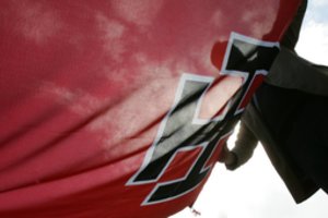 Vokietijos policija visoje šalyje krečia su kraštutinių dešiniųjų grupe susijusias vietas