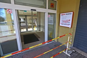 Vyriausybė svarstys pratęsti karantiną, į telefonus – įspėjimai vilniečiams